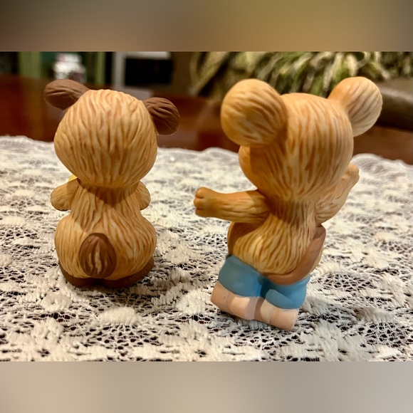 Vintage Avon Bear Figurines - Picture 4 of 8